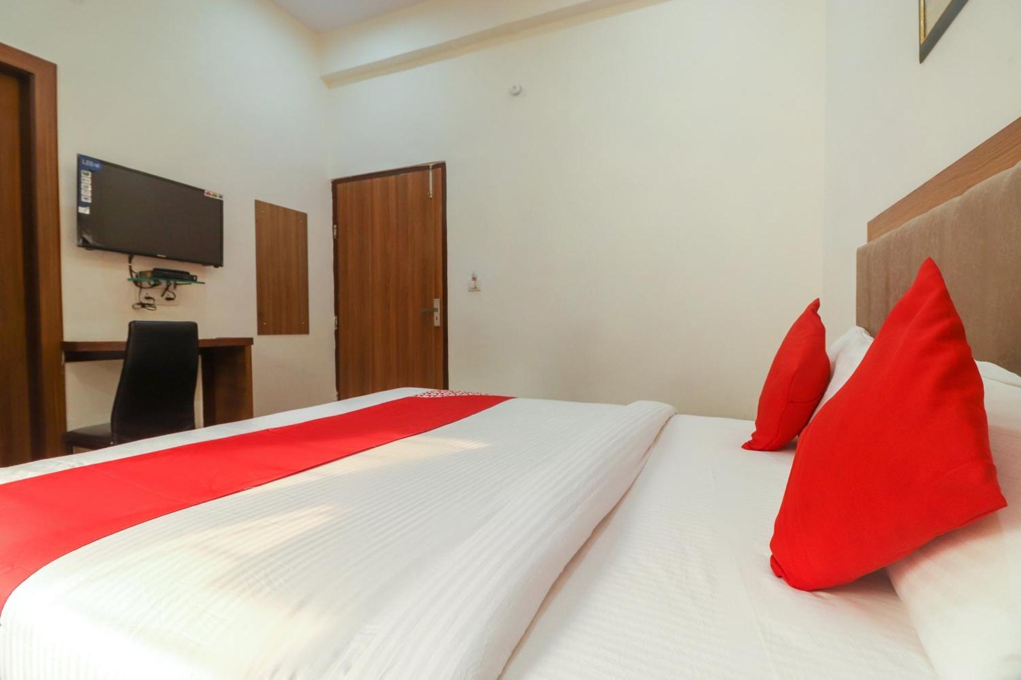 Hotel O Taj Classic Tajganj Екстер'єр фото